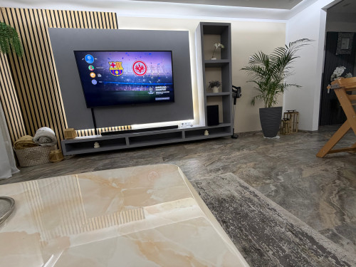 Exklusive 140 m² Business-Wellness-Wohnung mit Sauna & Jacuzzi nahe Köln - Gallery - 56
