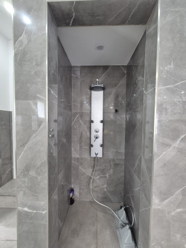 Exklusive 140 m² Business-Wellness-Wohnung mit Sauna & Jacuzzi nahe Köln - Gallery - 38
