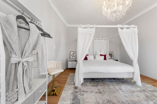 Boutique apartment central station and old town Miesbach - Gallery - 11