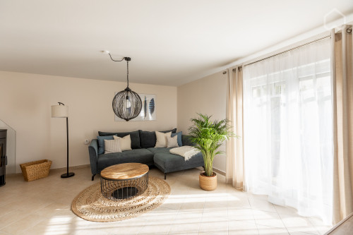 Amazing, neat suite in nice area