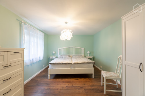 Amazing, neat suite in nice area - Gallery - 6