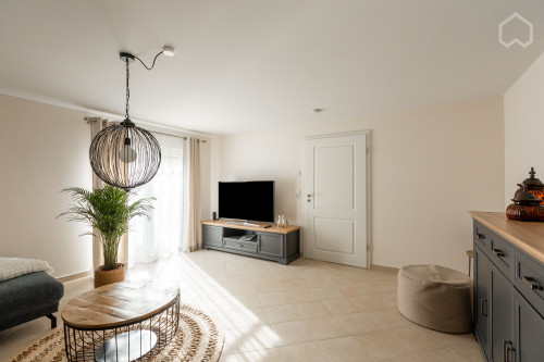 Amazing, neat suite in nice area