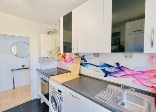 renovated comfortable Flat for 6 – Box-Spring Beds, Balcony & More - Gallery - 15