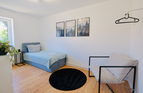 renovated comfortable Flat for 6 – Box-Spring Beds, Balcony & More - Gallery - 19