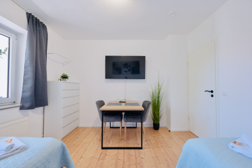 renovated comfortable Flat for 6 – Box-Spring Beds, Balcony & More - Gallery - 20