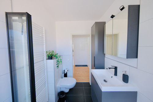 renovated comfortable Flat for 6 – Box-Spring Beds, Balcony & More - Gallery - 7