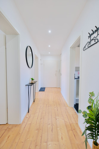 renovated comfortable Flat for 6 – Box-Spring Beds, Balcony & More - Gallery - 10