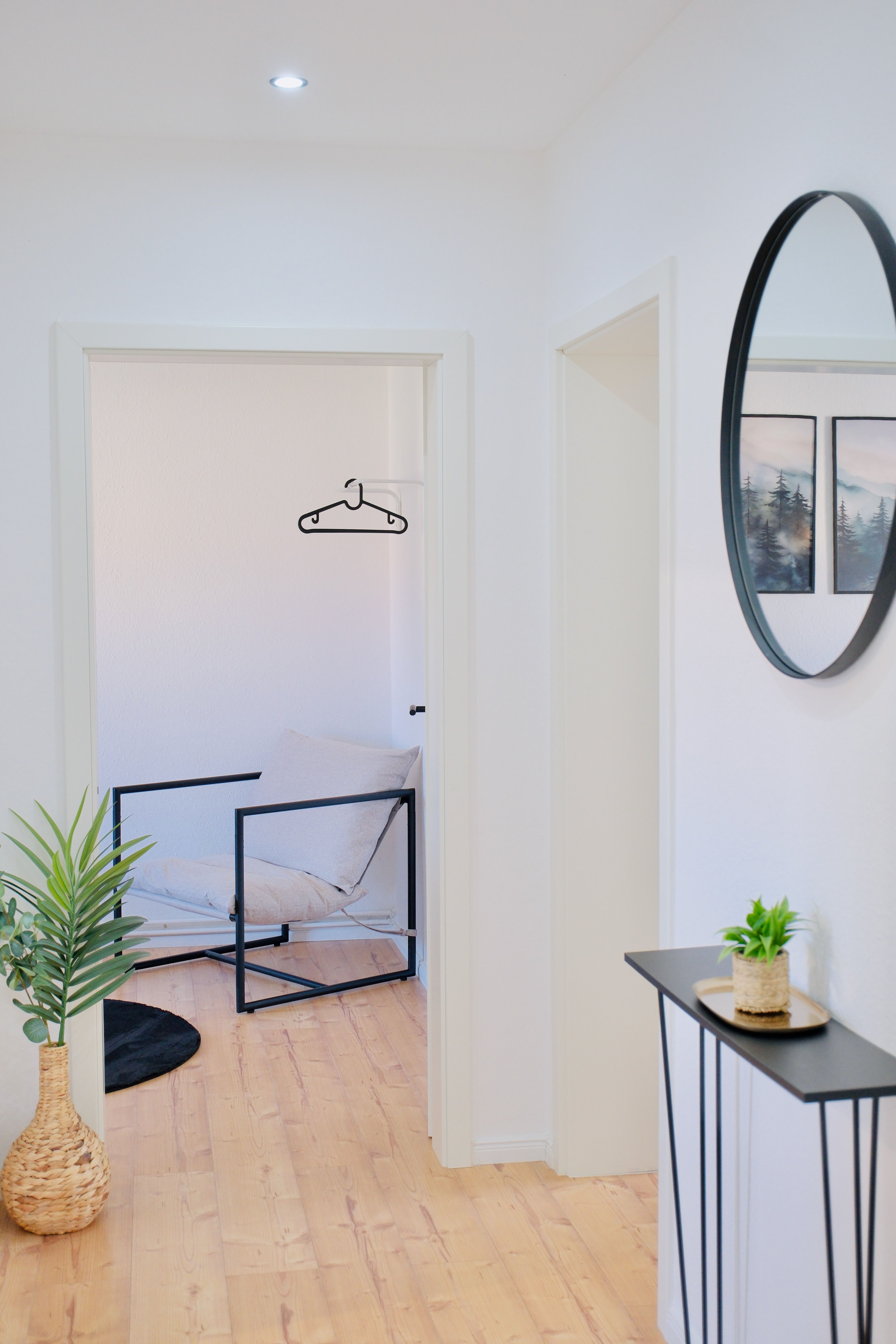  Renovated Comfortable Flat For 6 – Box-Spring Beds, Balcony & More  -  renovated comfortable Flat for 6 – Box-Spring Beds, Balcony & More  - Gallery -  10