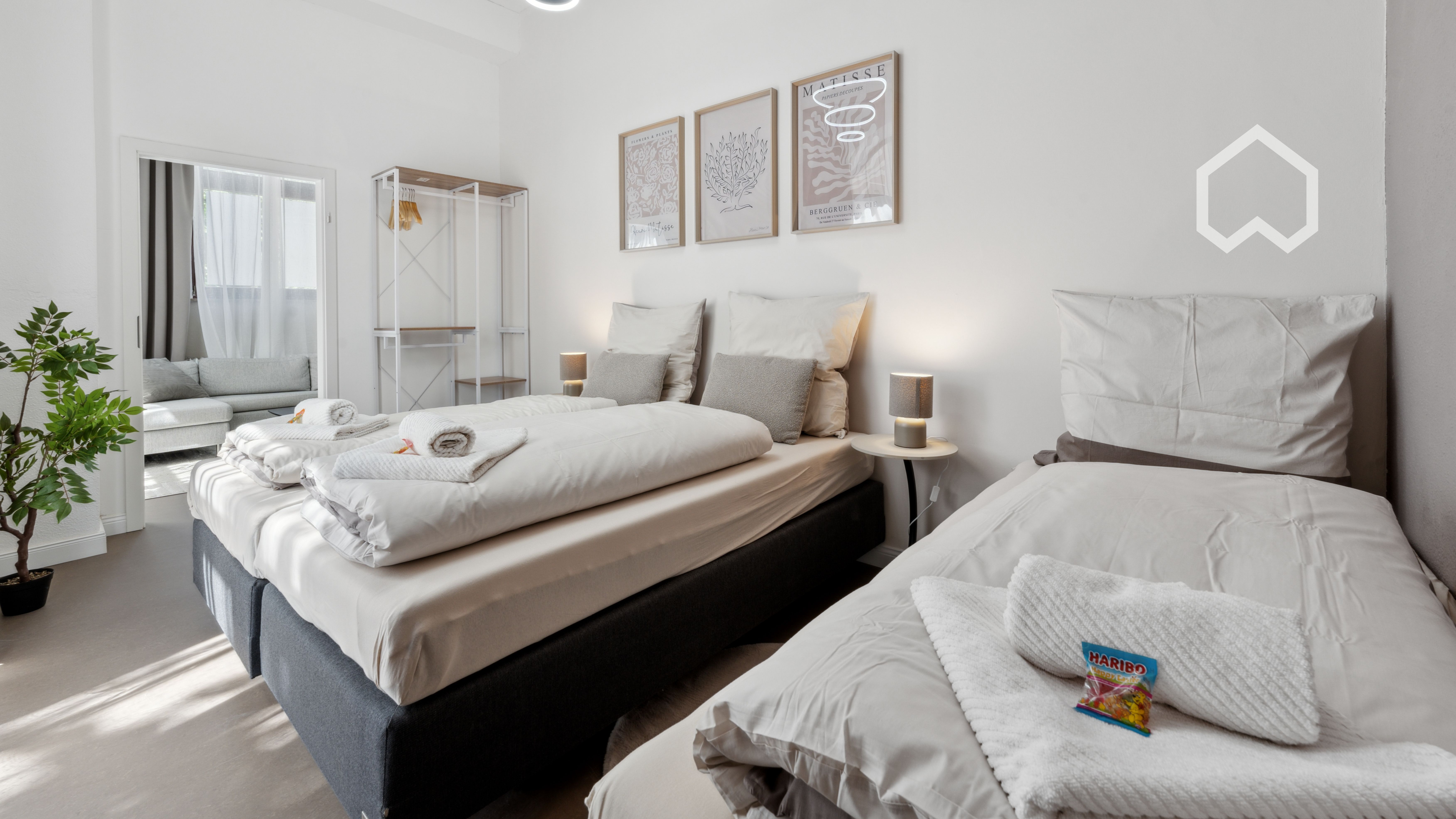  Villa Rosenau In Herzens Nürnberg  -  Villa Rosenau in Herzens Nürnberg  - Gallery -  9