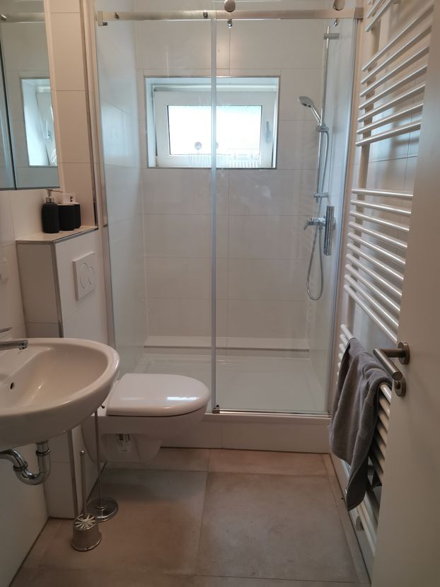 Centrally Located And Modern Furnished Large 4-Room Apartment In Bonn Friesdorf / Bad Godesberg - 1