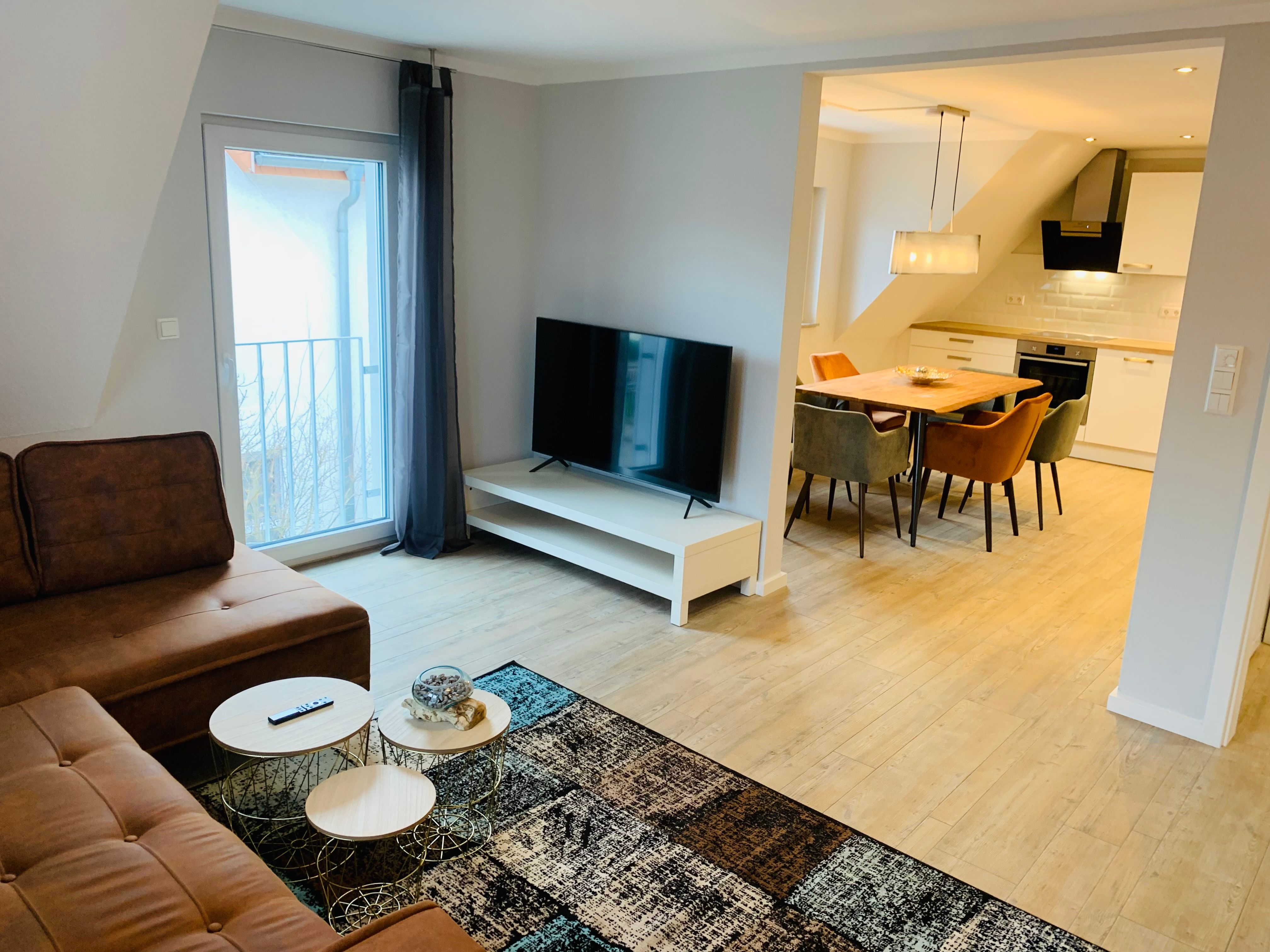 Stylish Duplex Apartment In An Excellent Location - 21