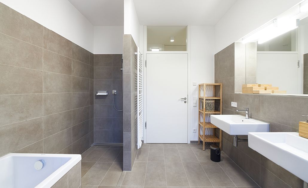  Stylish 3-Room Apartment With Panoramic View  -  Stylish 3-room apartment with panoramic view  - Gallery -  1