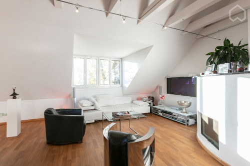 Fantastic, fashionable suite in luxury loft perfectly located at Theresienwiese