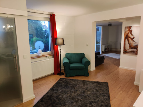 5min walk to sea and harbour, renovated