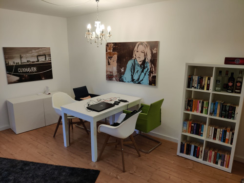 5min walk to sea and harbour, renovated