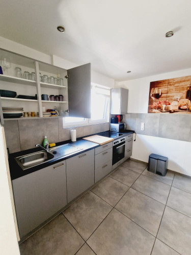 Luxurious 3 room apartment with terrace