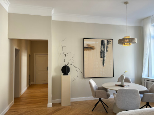 Exclusive furnished apartment in an historic building in Düsseldorf-Düsseltal - move in and feel at home!