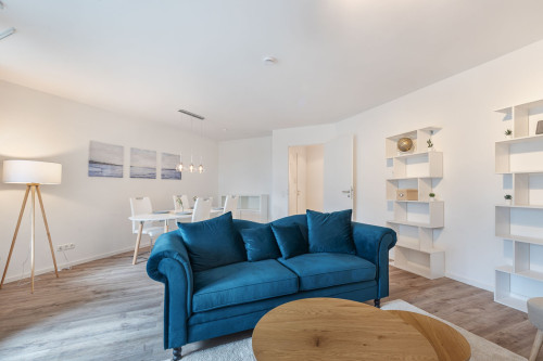 Beautifully furnished 3-room apartment with loggia - bright, modern, all inclusive