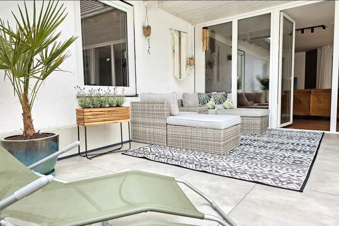  Ara - Large Terrace, BBQ, Kicker, PS4+Streaming  -  Ara - Large Terrace, BBQ, Kicker, PS4+Streaming  - Gallery -  8