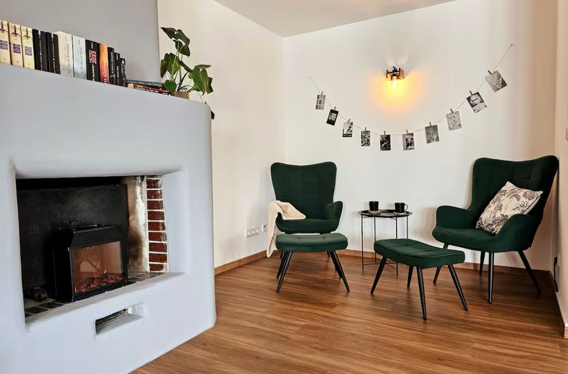  Ara - Large Terrace, BBQ, Kicker, PS4+Streaming  -  Ara - Large Terrace, BBQ, Kicker, PS4+Streaming  - Gallery -  5