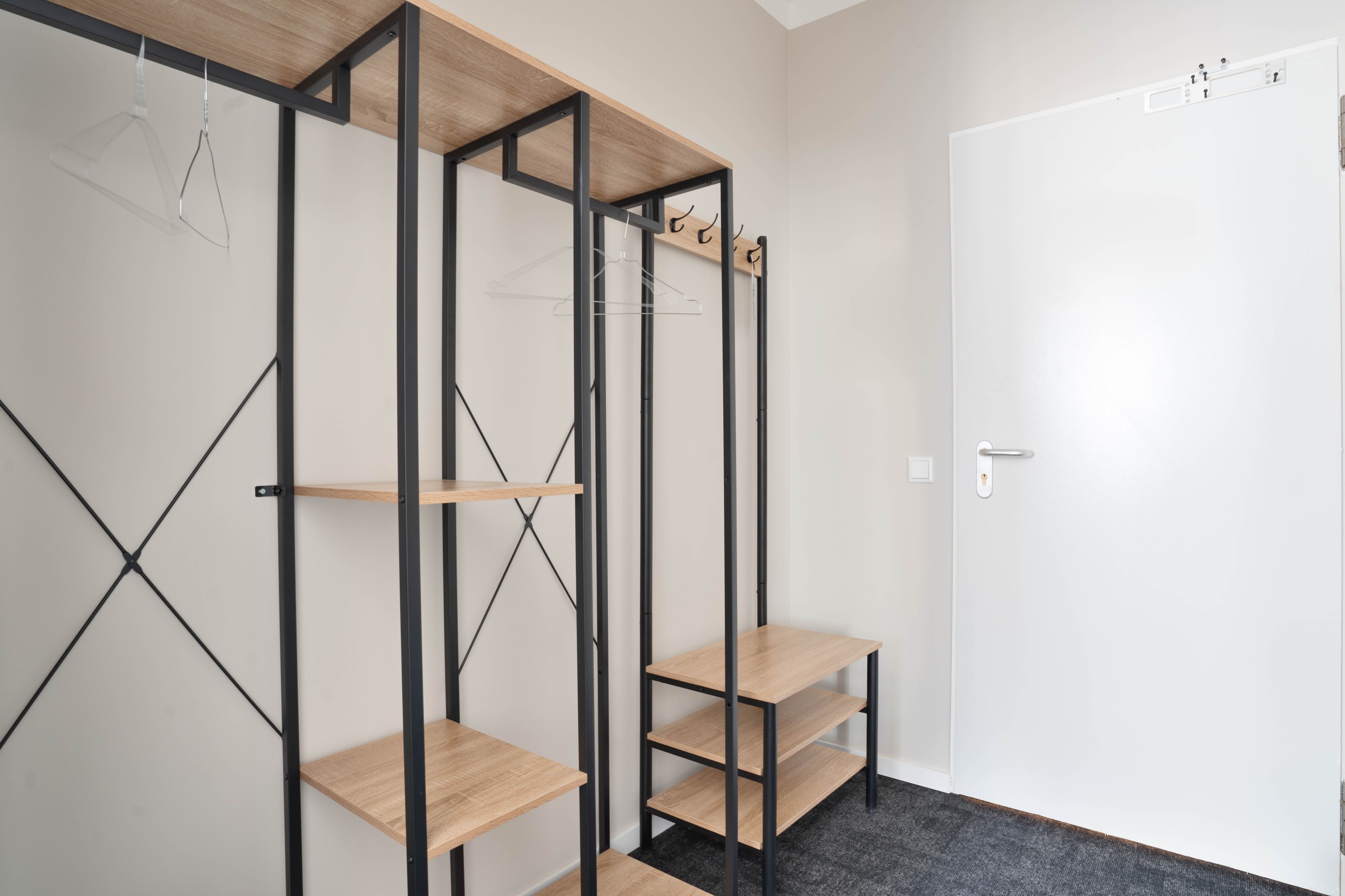 Amazing Queensize Bed Studio In Bonn | Kitchen | TV | Wi-Fi - 18