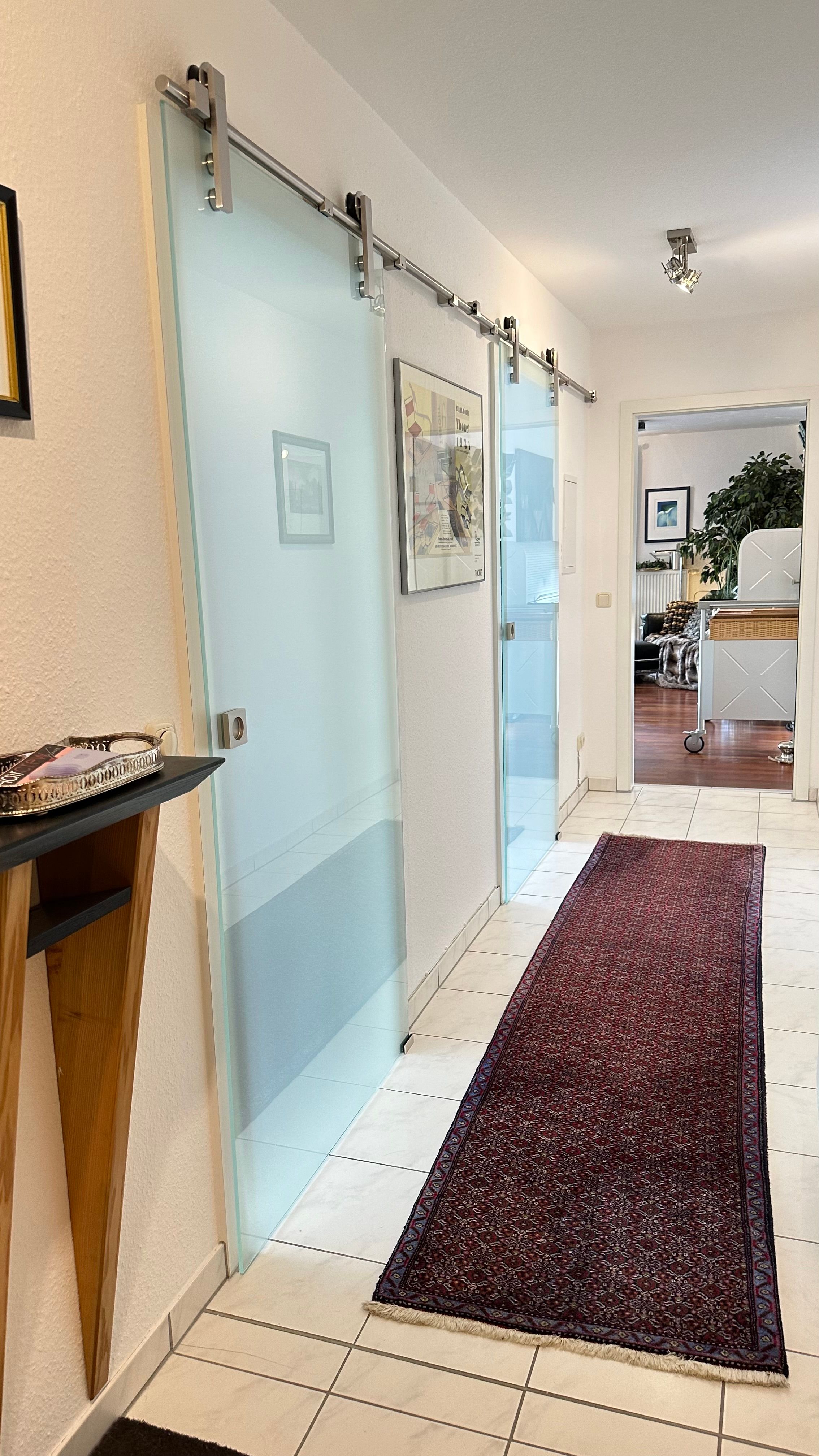  VOLL MÖBLIERTES APARTMENT NAHE STADTMITTE MARBURG  -  VOLL MÖBLIERTES APARTMENT NAHE STADTMITTE MARBURG  - Gallery -  1