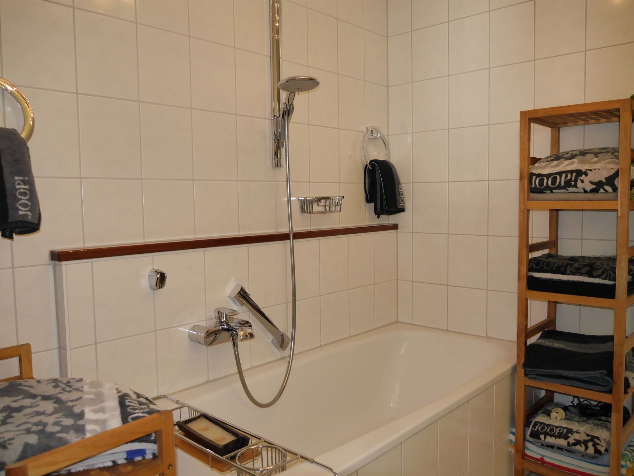  VOLL MÖBLIERTES BUSINESS APARTMENT NAHE STADTMITTE MARBURG  -  VOLL MÖBLIERTES BUSINESS APARTMENT NAHE STADTMITTE MARBURG  - Gallery -  6