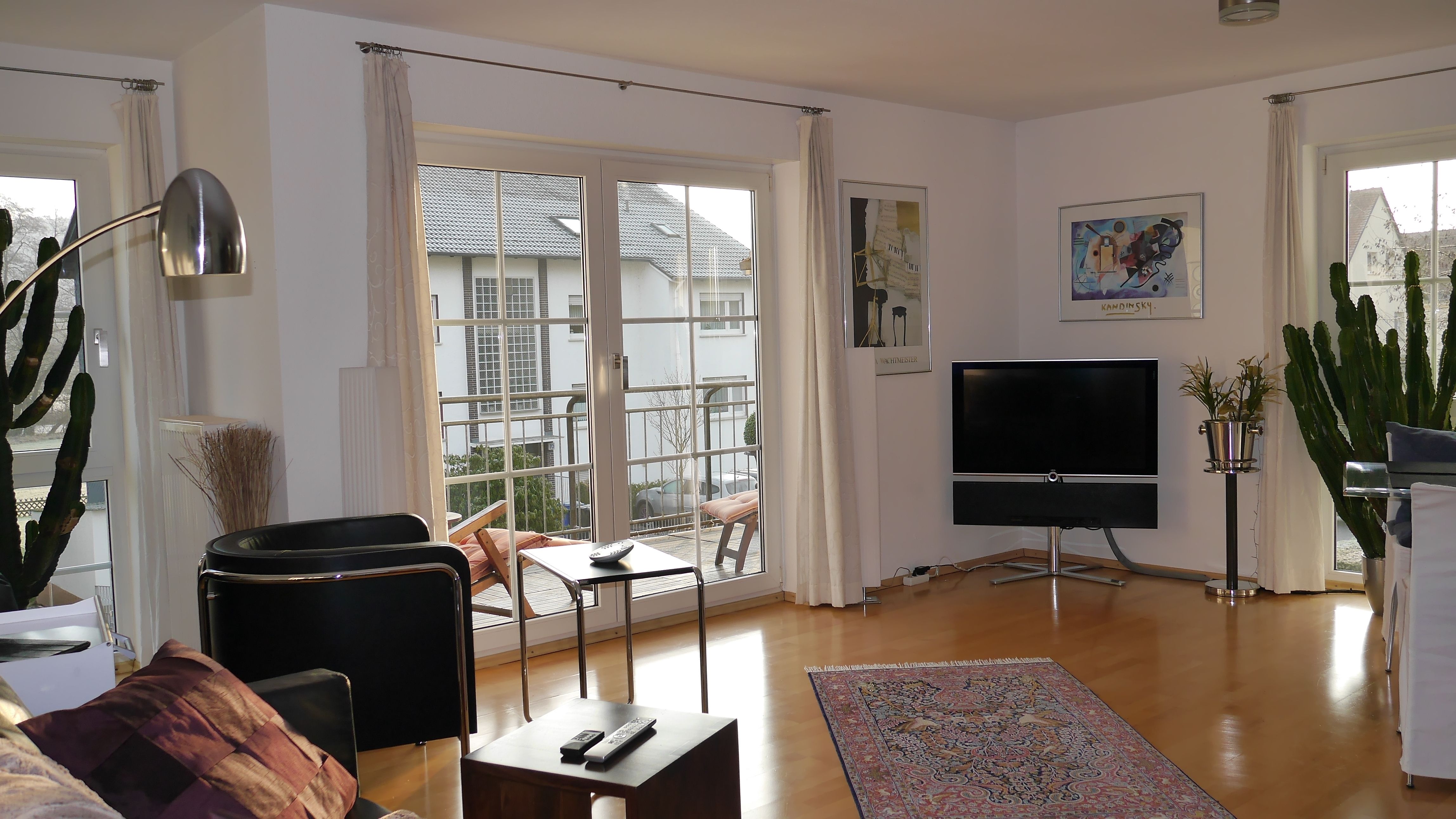  VOLL MÖBLIERTES BUSINESS APARTMENT NAHE STADTMITTE MARBURG  -  VOLL MÖBLIERTES BUSINESS APARTMENT NAHE STADTMITTE MARBURG  - Gallery -  21