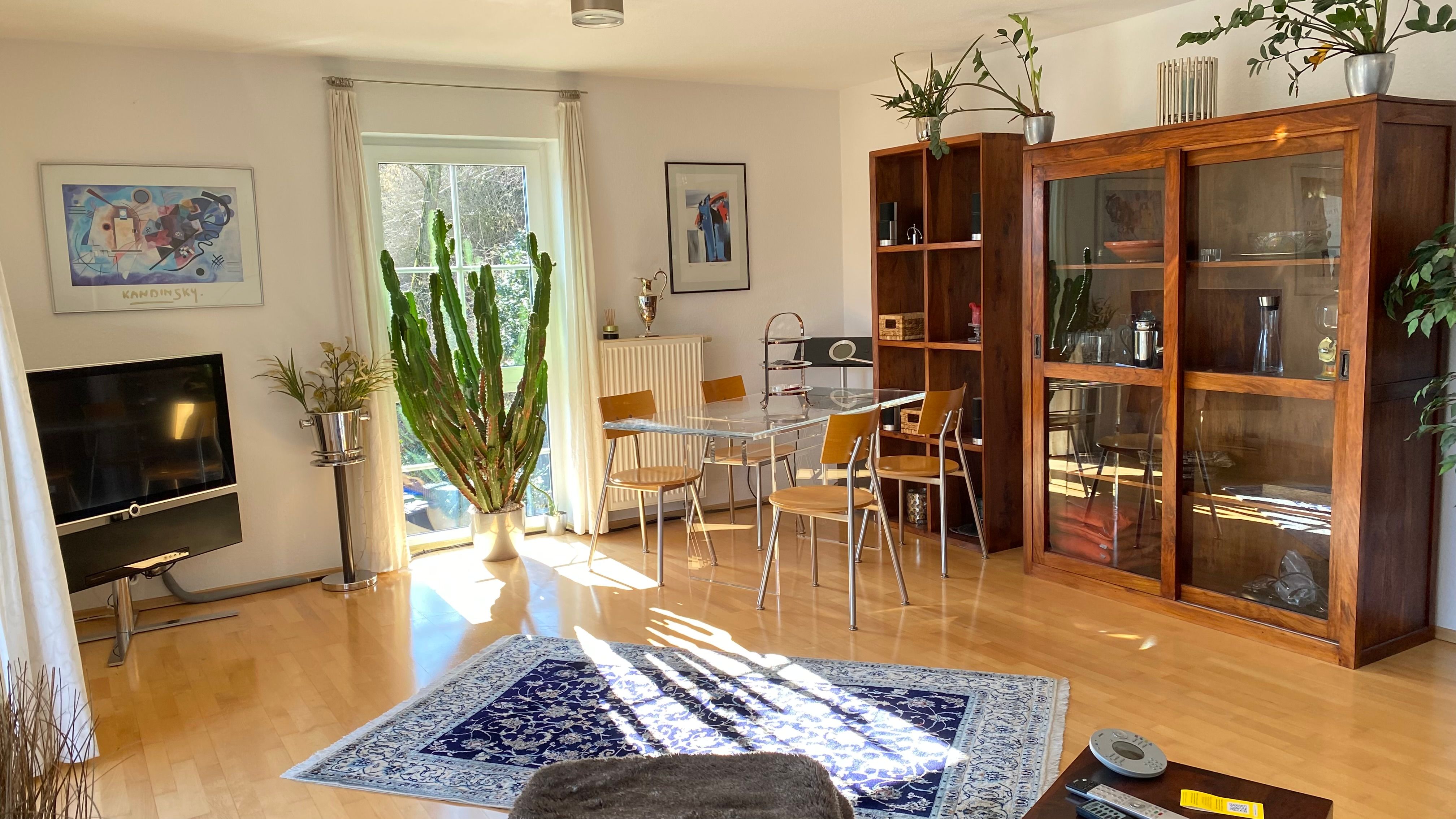  VOLL MÖBLIERTES BUSINESS APARTMENT NAHE STADTMITTE MARBURG  -  VOLL MÖBLIERTES BUSINESS APARTMENT NAHE STADTMITTE MARBURG  - Gallery -  28