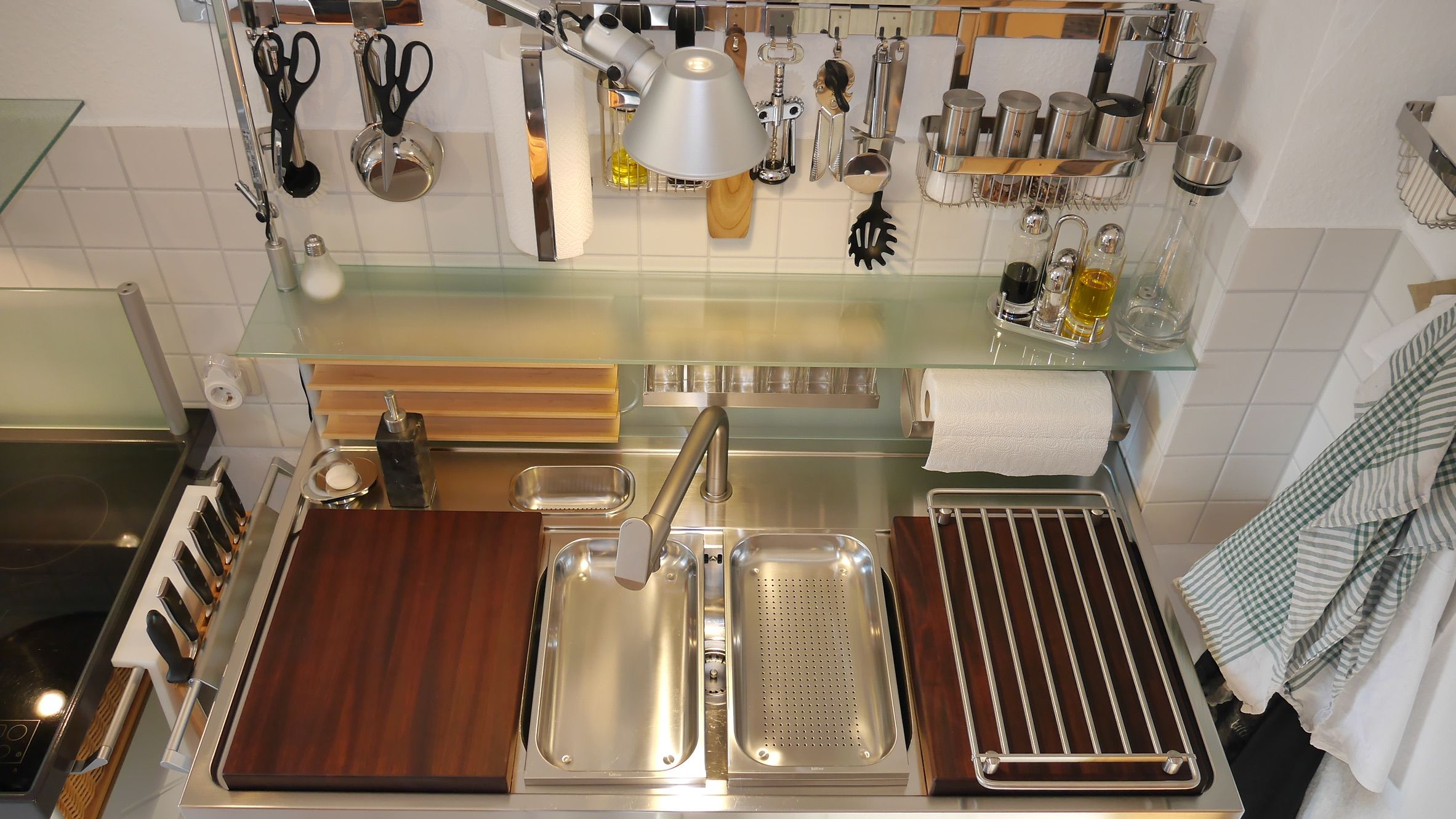  VOLL MÖBLIERTES BUSINESS APARTMENT NAHE STADTMITTE MARBURG  -  VOLL MÖBLIERTES BUSINESS APARTMENT NAHE STADTMITTE MARBURG  - Gallery -  32