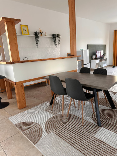 Modern Wohnen mit Rheinpanorama