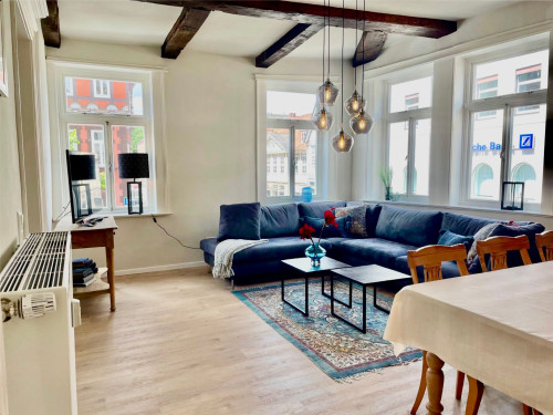 Bright and stylishly furnished old town flat - Gallery - 11