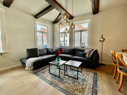 Bright and stylishly furnished old town flat - Gallery - 10