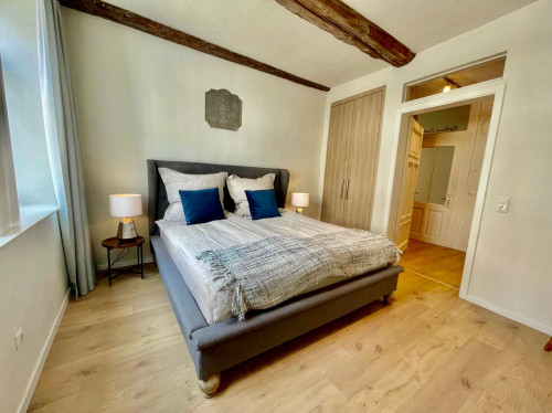 Bright and stylishly furnished old town flat - Gallery - 13