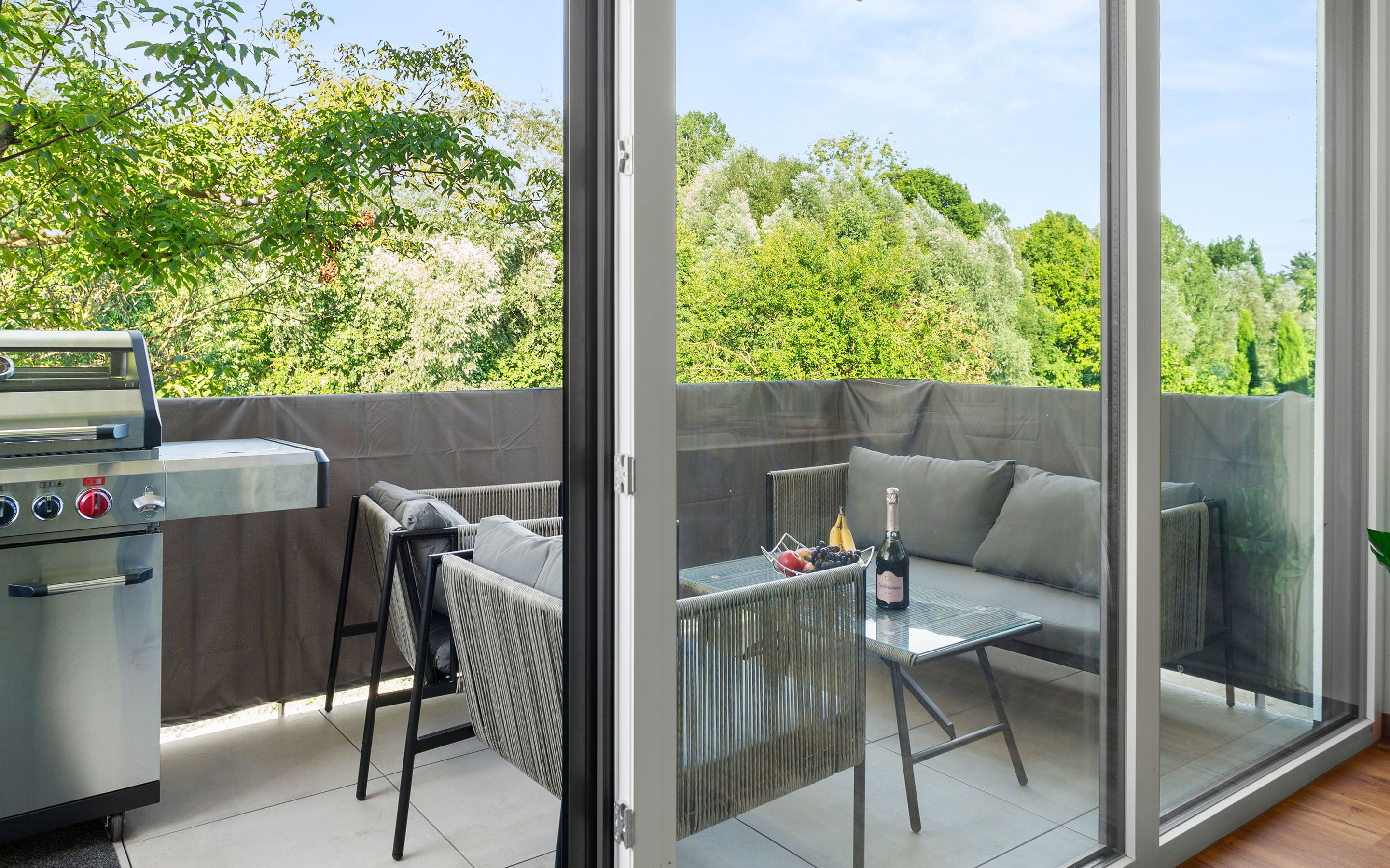 LiT LiVING: Luxus | Box SprIng | Parking | Garden  -  LiT LiVING: Luxus | Box SprIng | Parking | Garden  - Gallery -  36