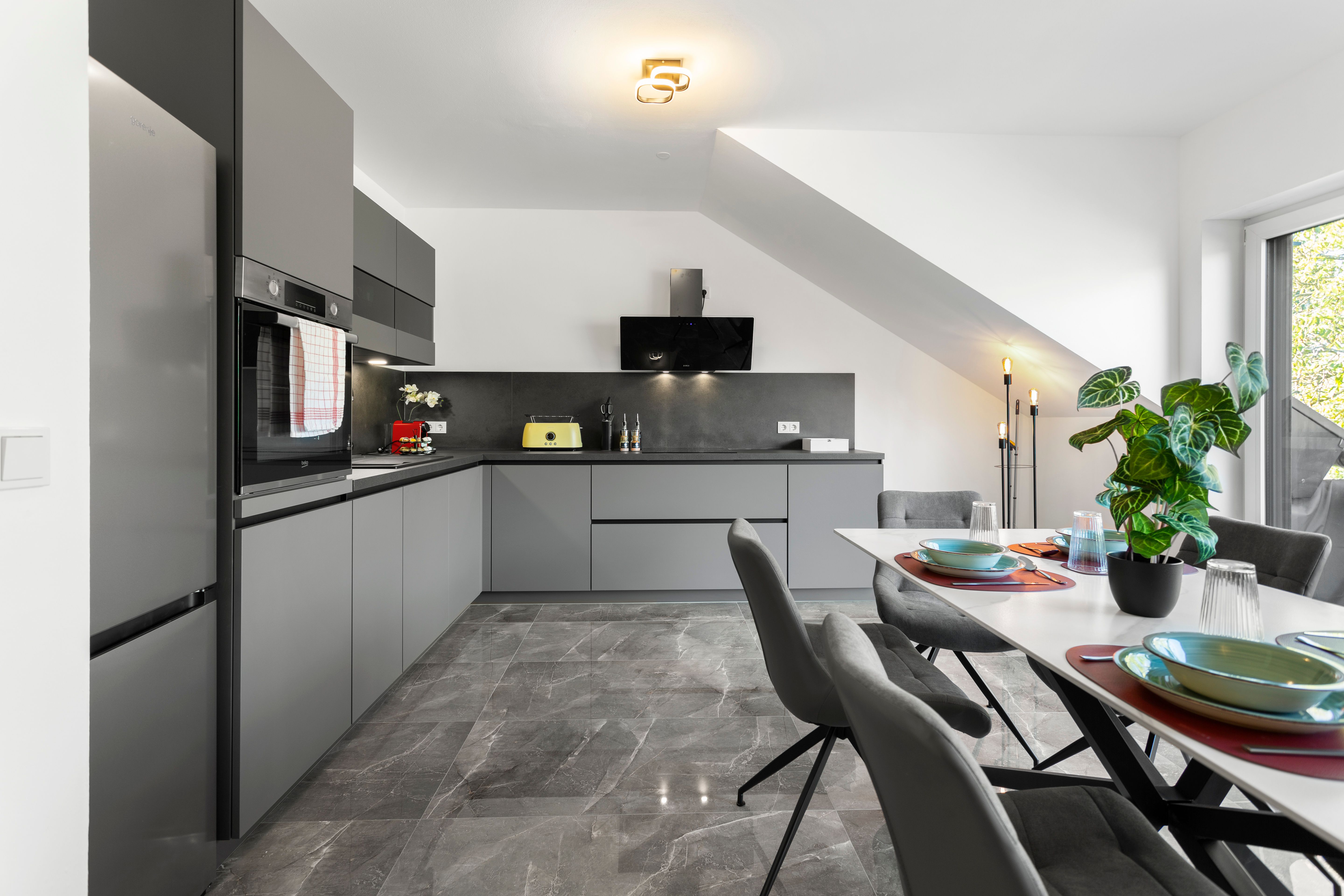  LiT LiVING: Luxus | Box SprIng | Parking | Garden  -  LiT LiVING: Luxus | Box SprIng | Parking | Garden  - Gallery -  24