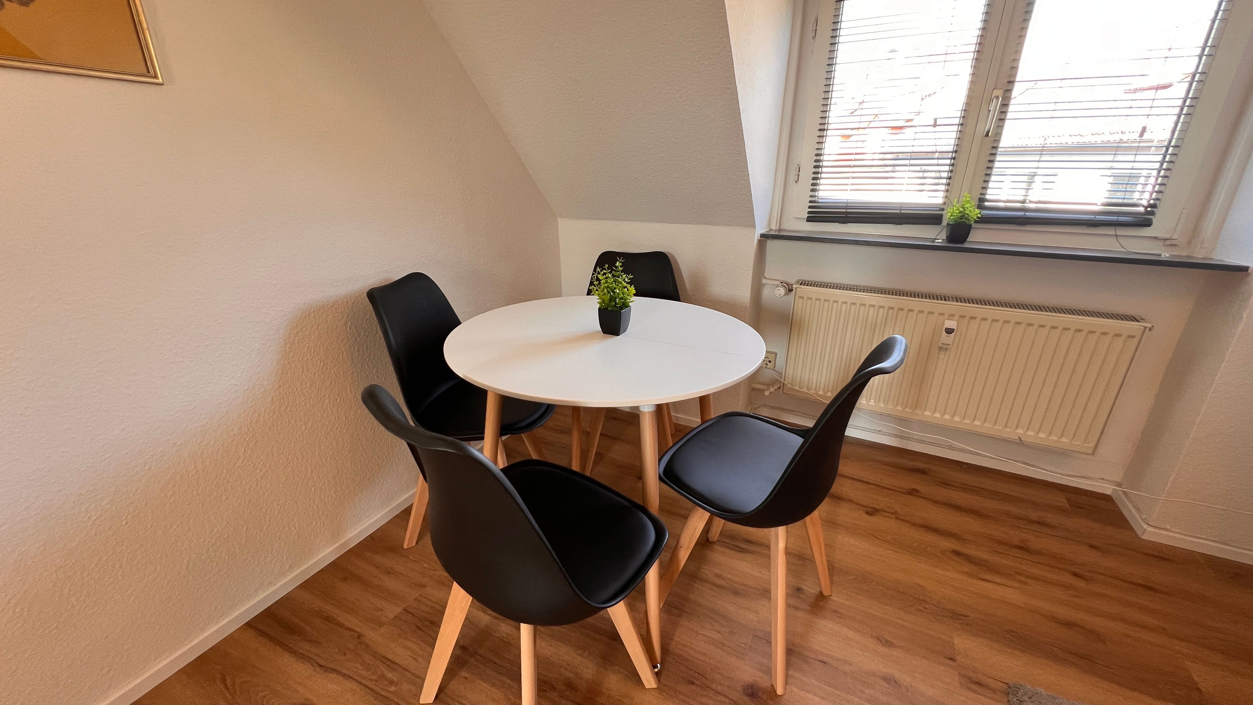 Spacious & Modern Flat In Aschaffenburg - 8