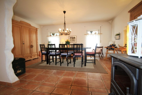 Spacious (approx. 140m²) apartment for up to 8 people