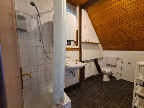 Large house on 2 floors for up to 12 people in Alzey