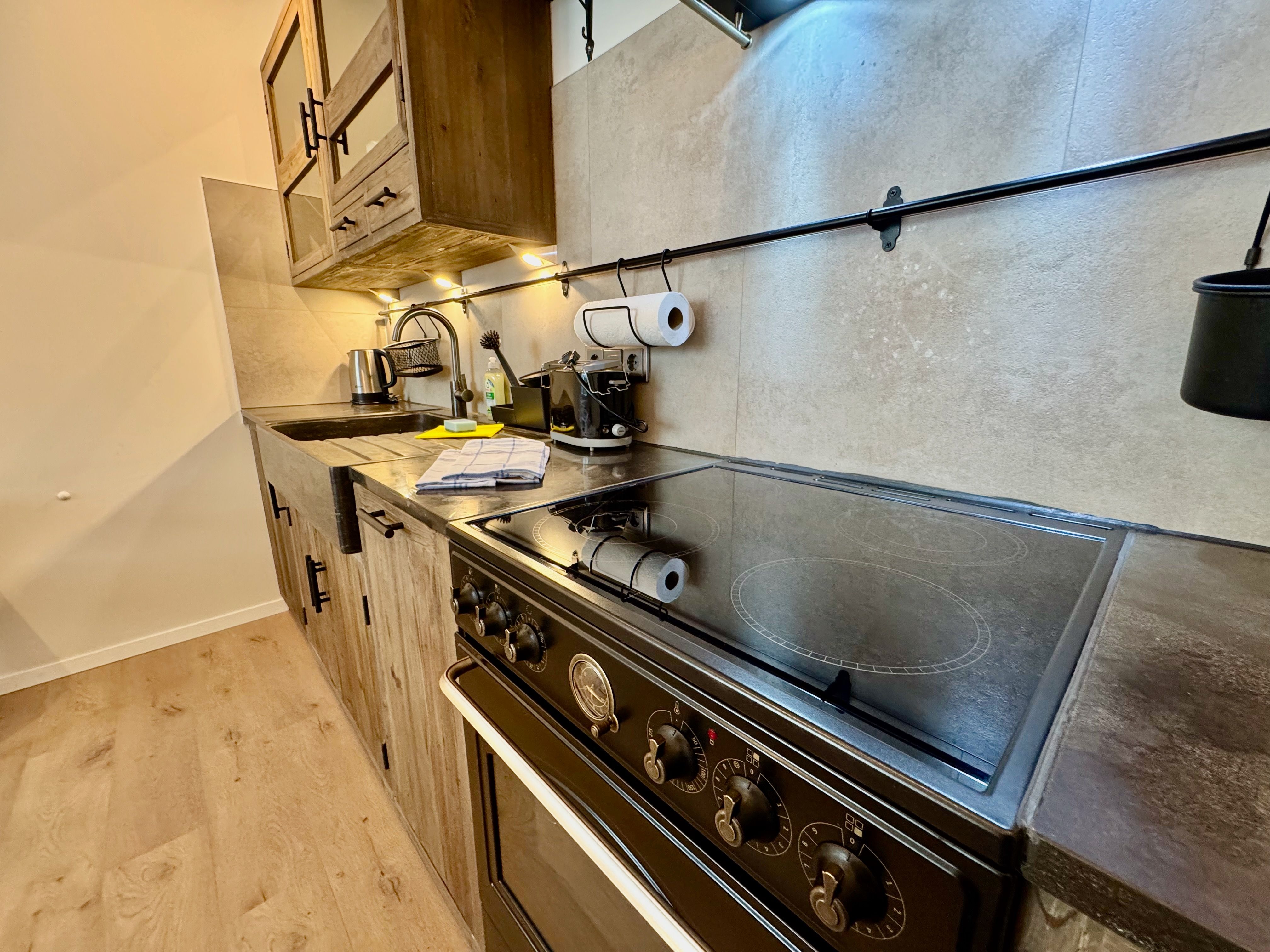  Elegant Old Town Flat With High-Quality Interior, Spacious Living Area And Two Stylish Bedrooms  -  Elegant old town flat with high-quality interior, spacious living area and two stylish bedrooms  - Gallery -  11