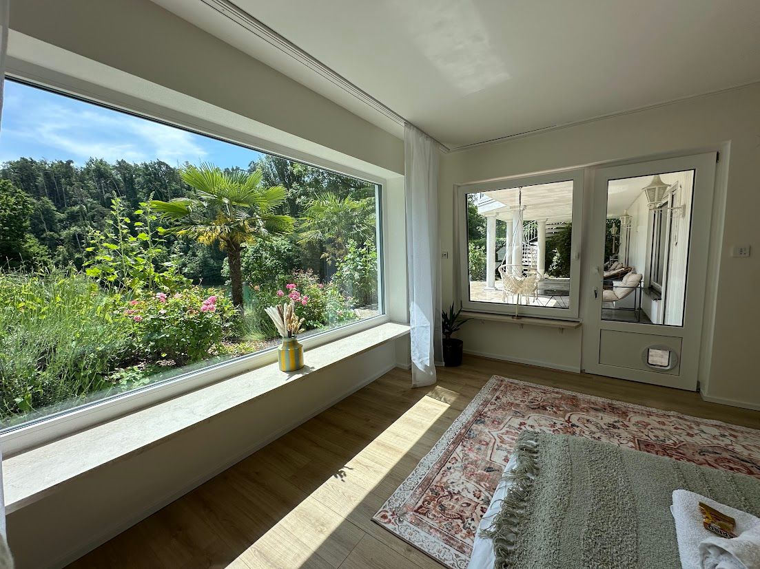  Petite Rheinblick: Unique Riverside Villa  -  Petite Rheinblick: Unique Riverside Villa  - Gallery -  3