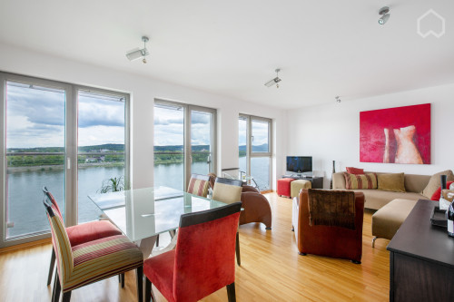 Elegant 3-room luxury apartment with wonderful Rhine panorama