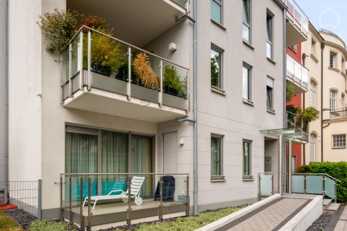 Elegant 3-room luxury apartment with wonderful Rhine panorama