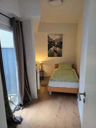 Awesome & fantastic studio in nice area - Gallery - 10
