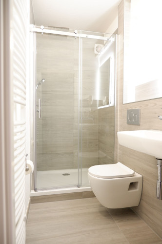 best location 3 room Apartment with 2 bathrooms