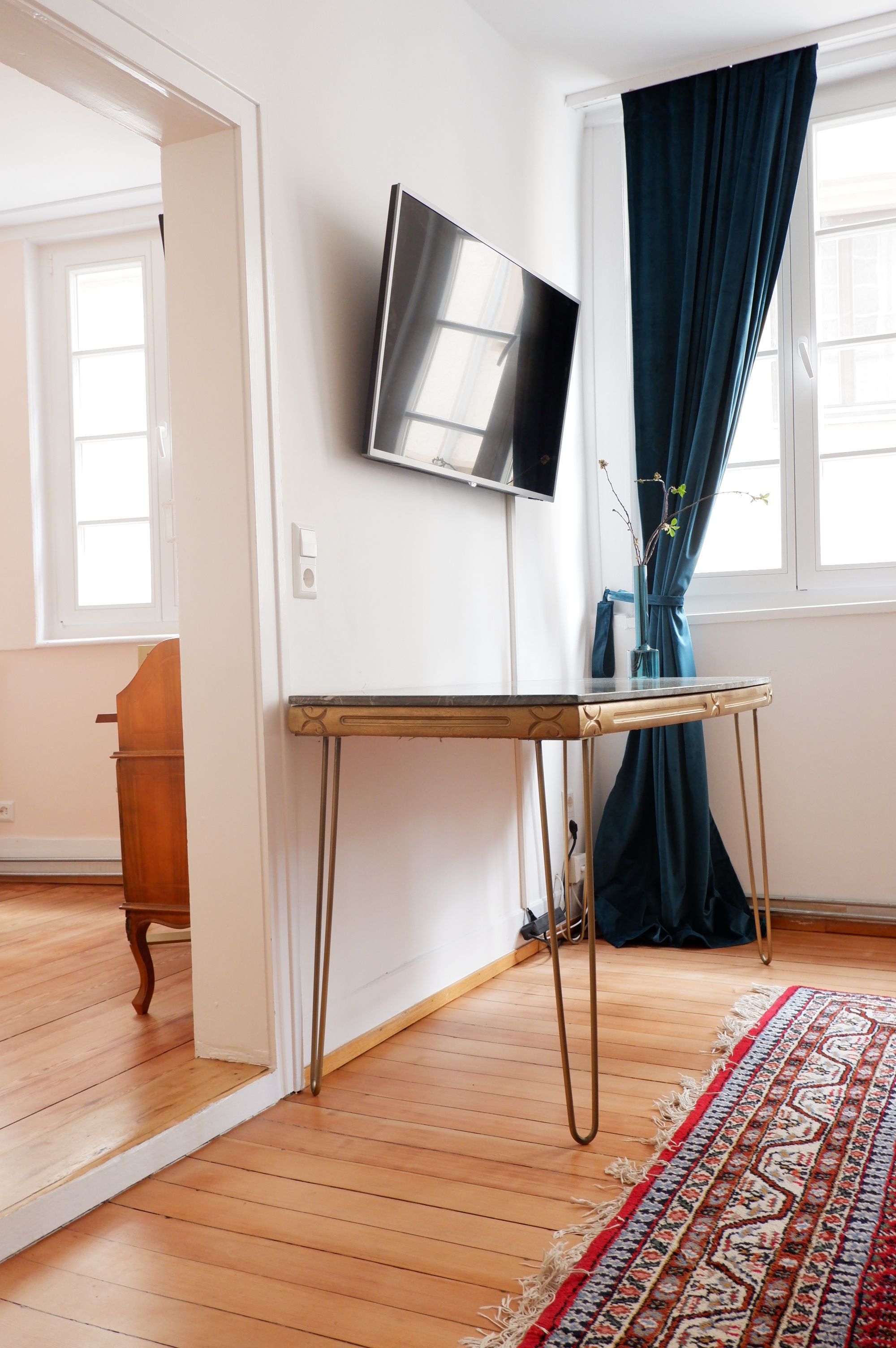 Best Location 3 Room Apartment With 2 Bathrooms - 12