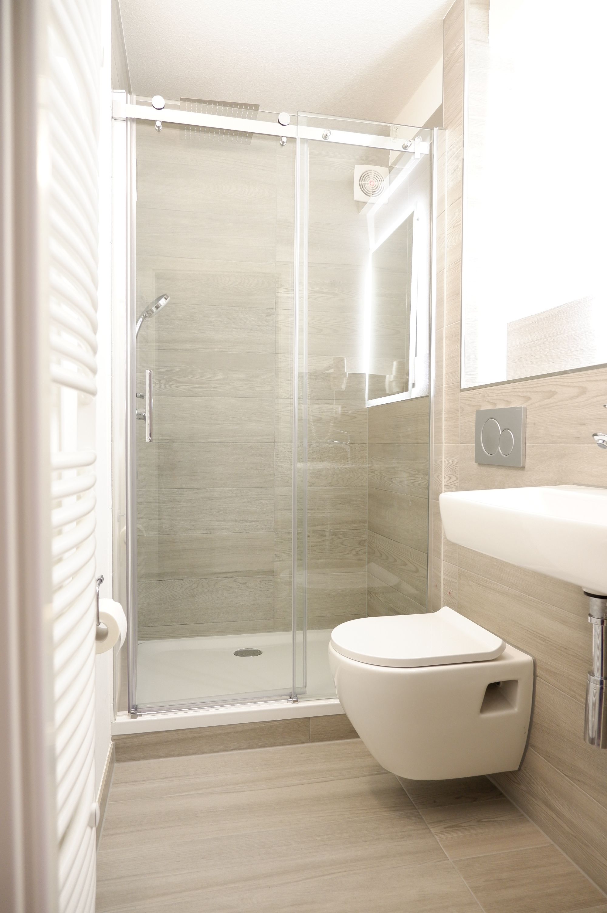 Best Location 3 Room Apartment With 2 Bathrooms - 2