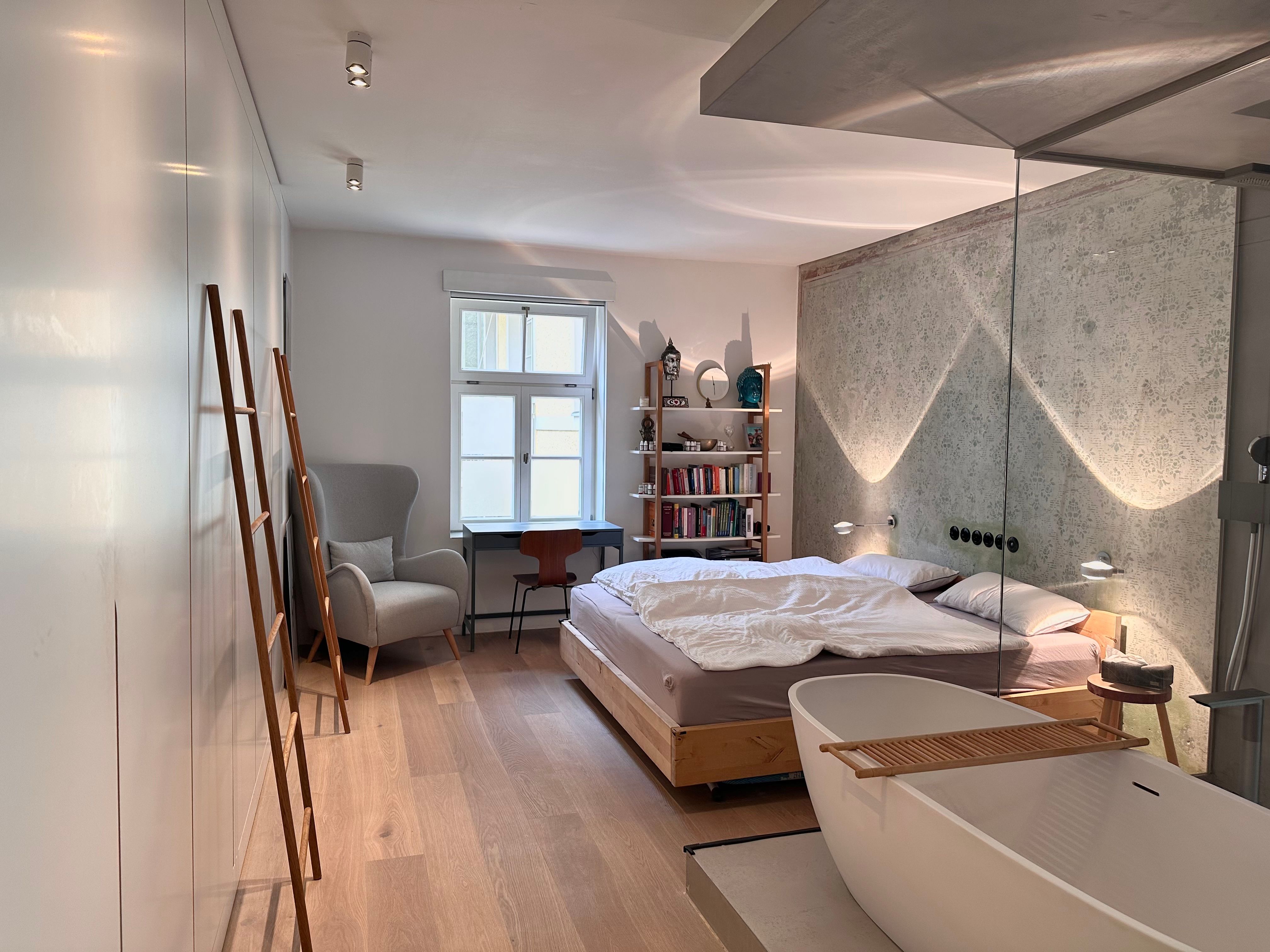  Historical Building Dream In The Heart Of Haidhause  -  historical building dream in the heart of haidhause  - Gallery -  52
