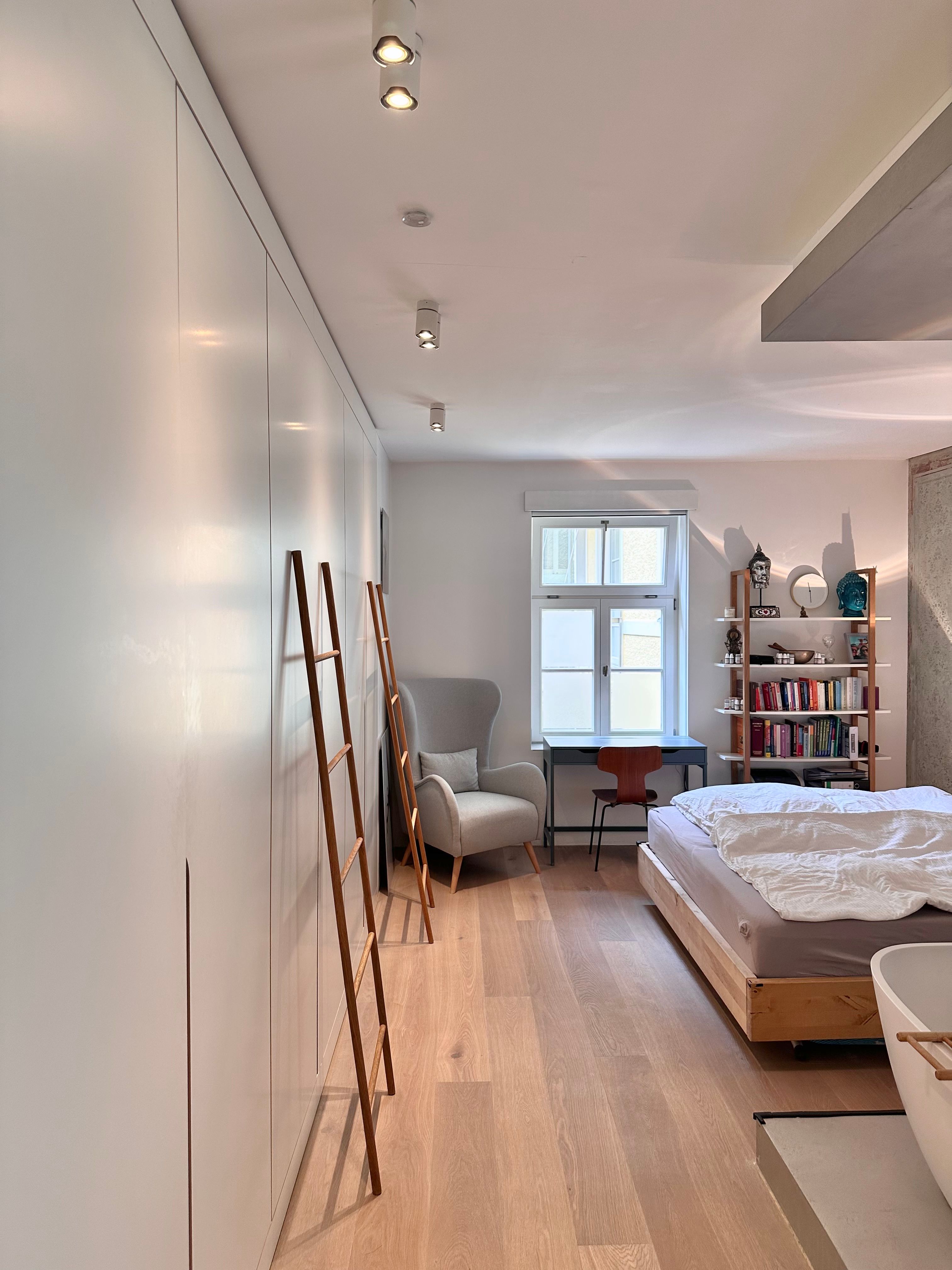  Historical Building Dream In The Heart Of Haidhause  -  historical building dream in the heart of haidhause  - Gallery -  51