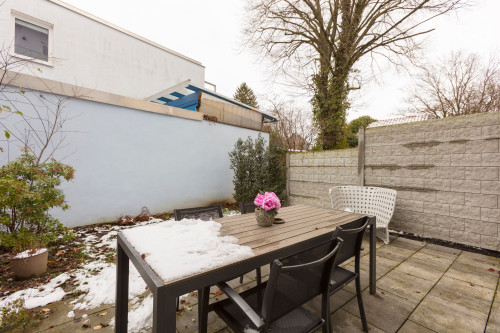 Spacious multi-level designer home with terrace and two balconies – ideal for families or business stays.  - Gallery -  5